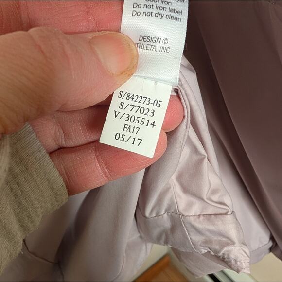 Athleta Women's Responsible Down Puffer Vest Iridescent Pink Size Small - Picture 9 of 10